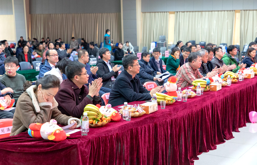 1545971246134752.jpg 联欢会现场.jpg