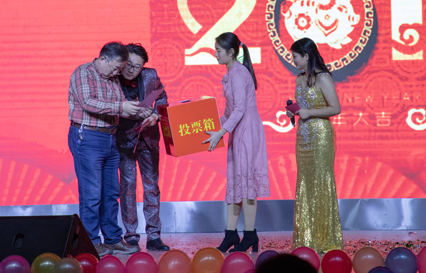 1545971863934160.jpg 抽取现场幸运观众.jpg